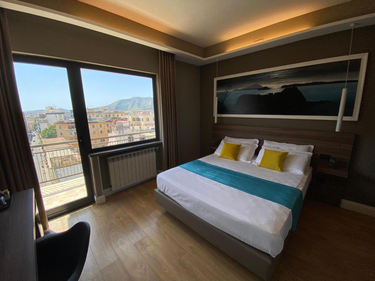 7Th Floor Suite Neapol Zewnętrze zdjęcie