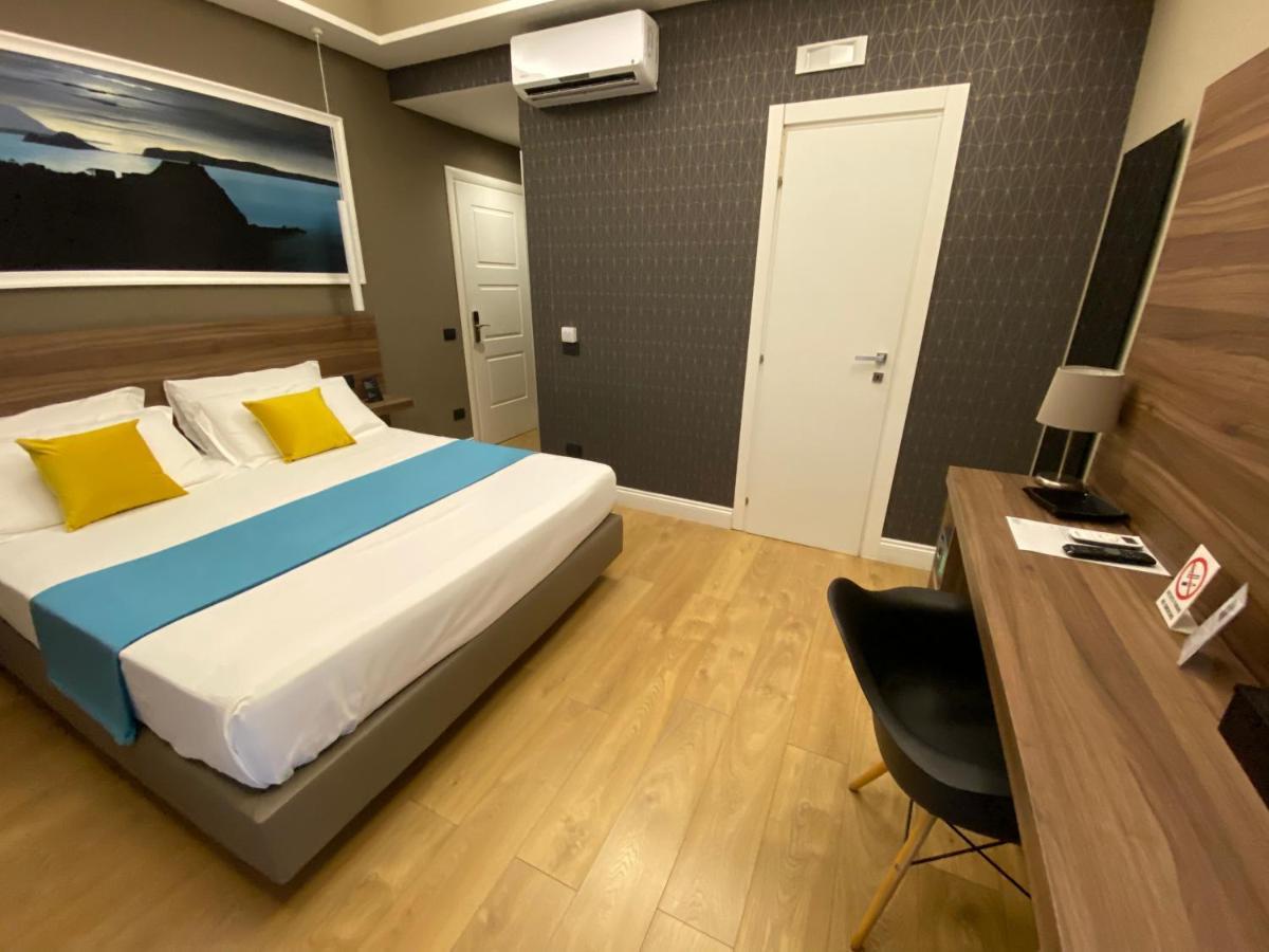 7Th Floor Suite Neapol Zewnętrze zdjęcie