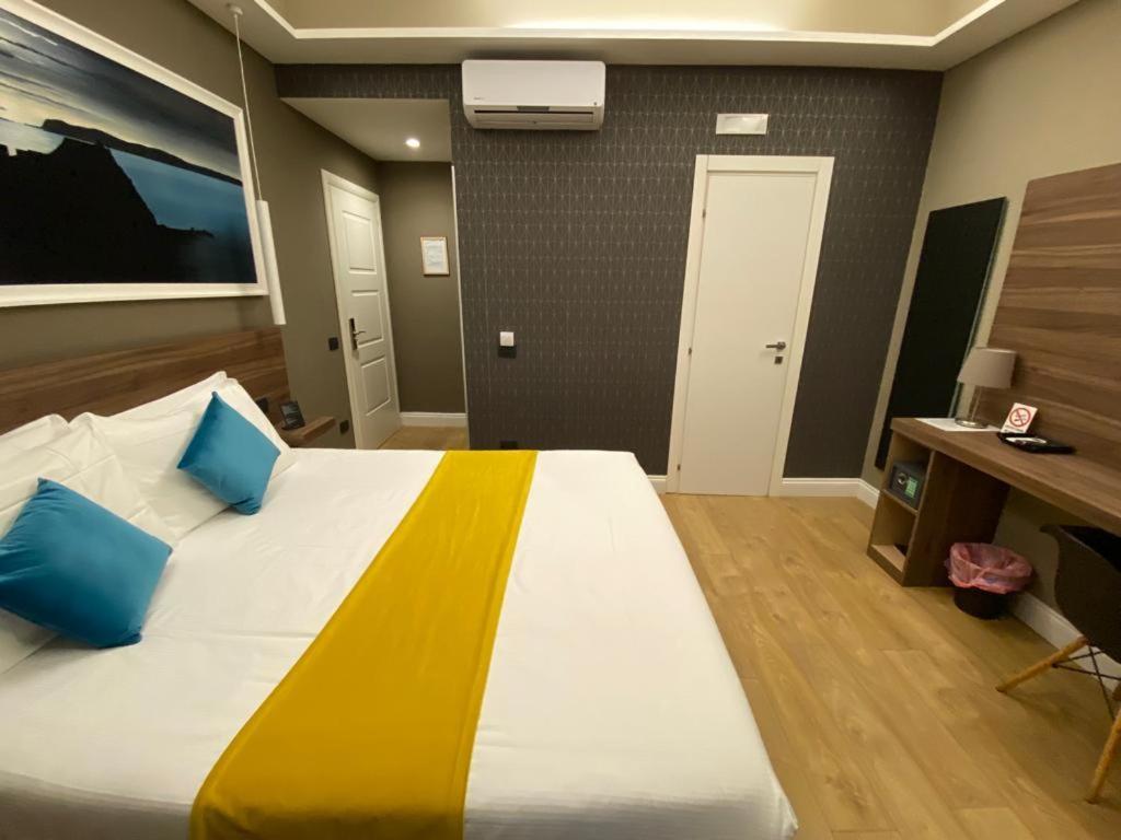 7Th Floor Suite Neapol Zewnętrze zdjęcie