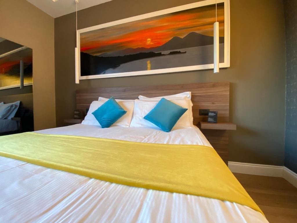 7Th Floor Suite Neapol Zewnętrze zdjęcie
