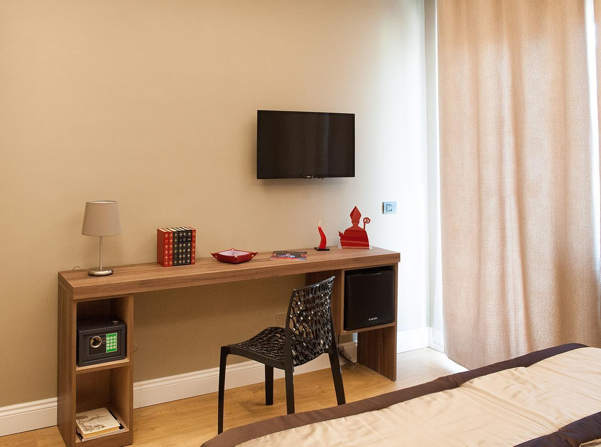 7Th Floor Suite Neapol Zewnętrze zdjęcie
