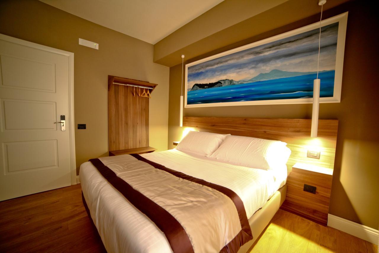 7Th Floor Suite Neapol Zewnętrze zdjęcie