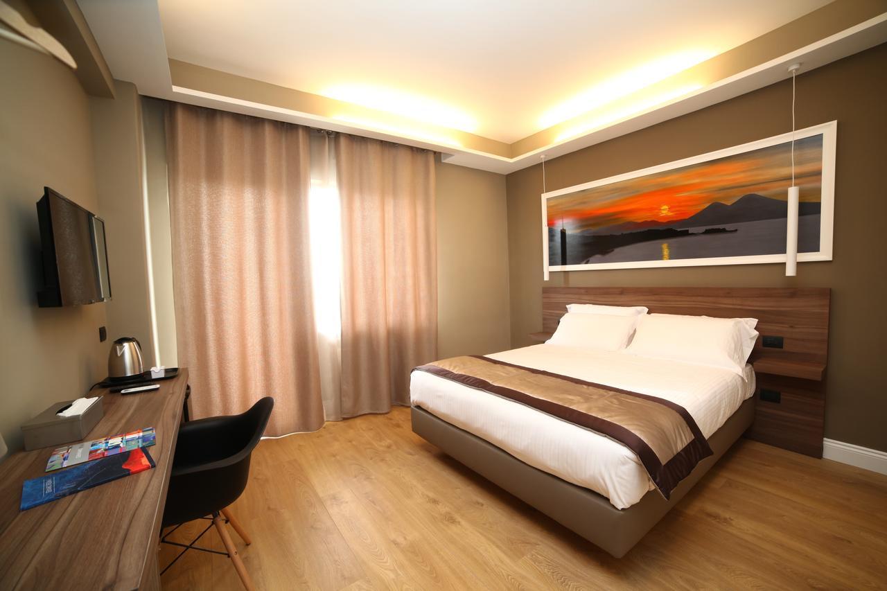 7Th Floor Suite Neapol Zewnętrze zdjęcie