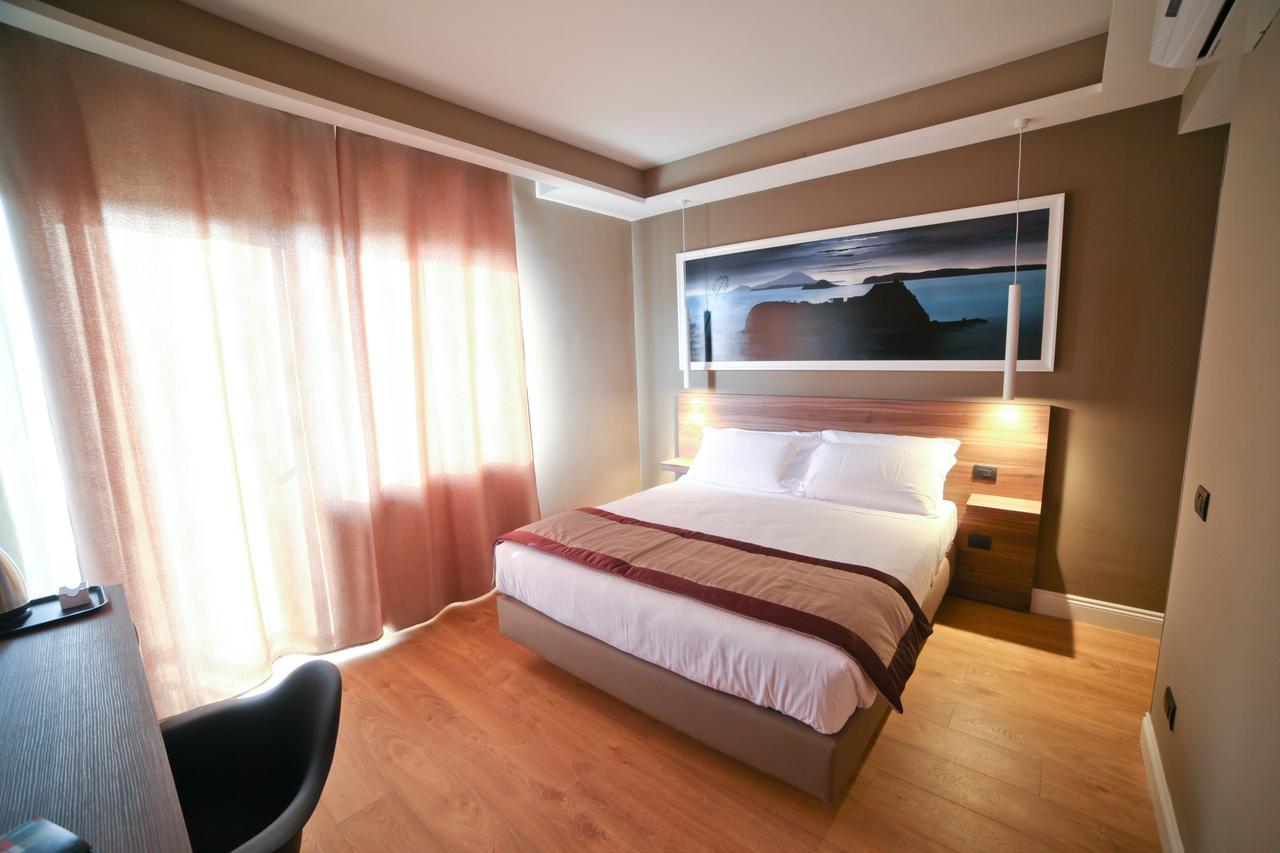 7Th Floor Suite Neapol Zewnętrze zdjęcie